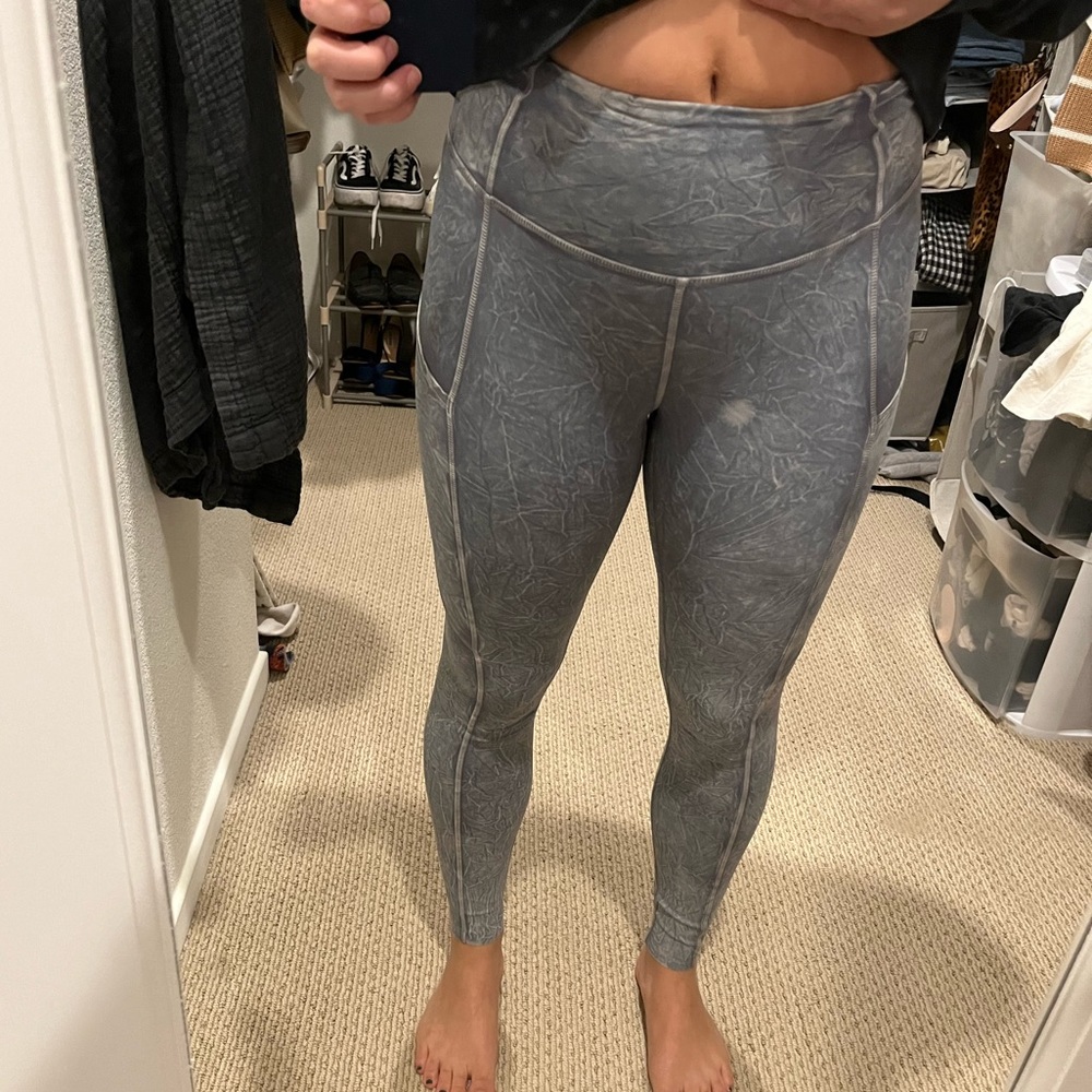Tie dye Lululemon leggings with pockets
